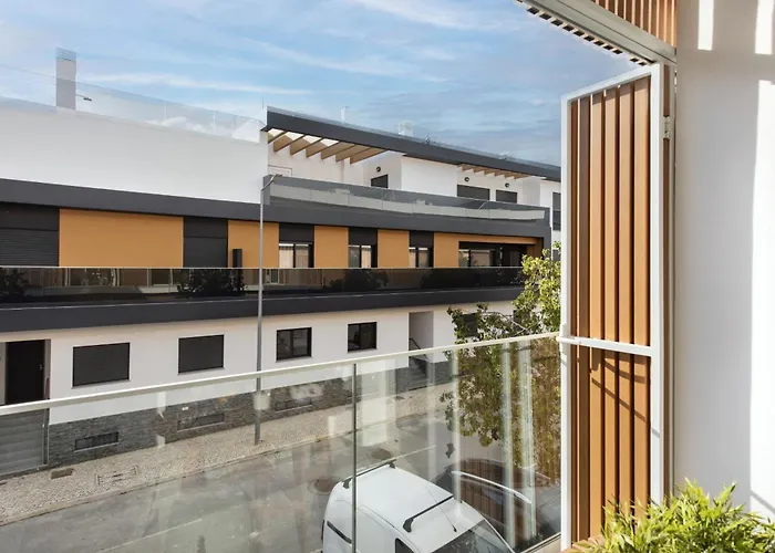 Living * 卡巴纳斯·德·塔维拉